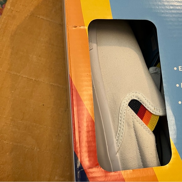 Aldi Gear Canvas Slip-ons NWT NIB size 8 - Picture 4 of 12